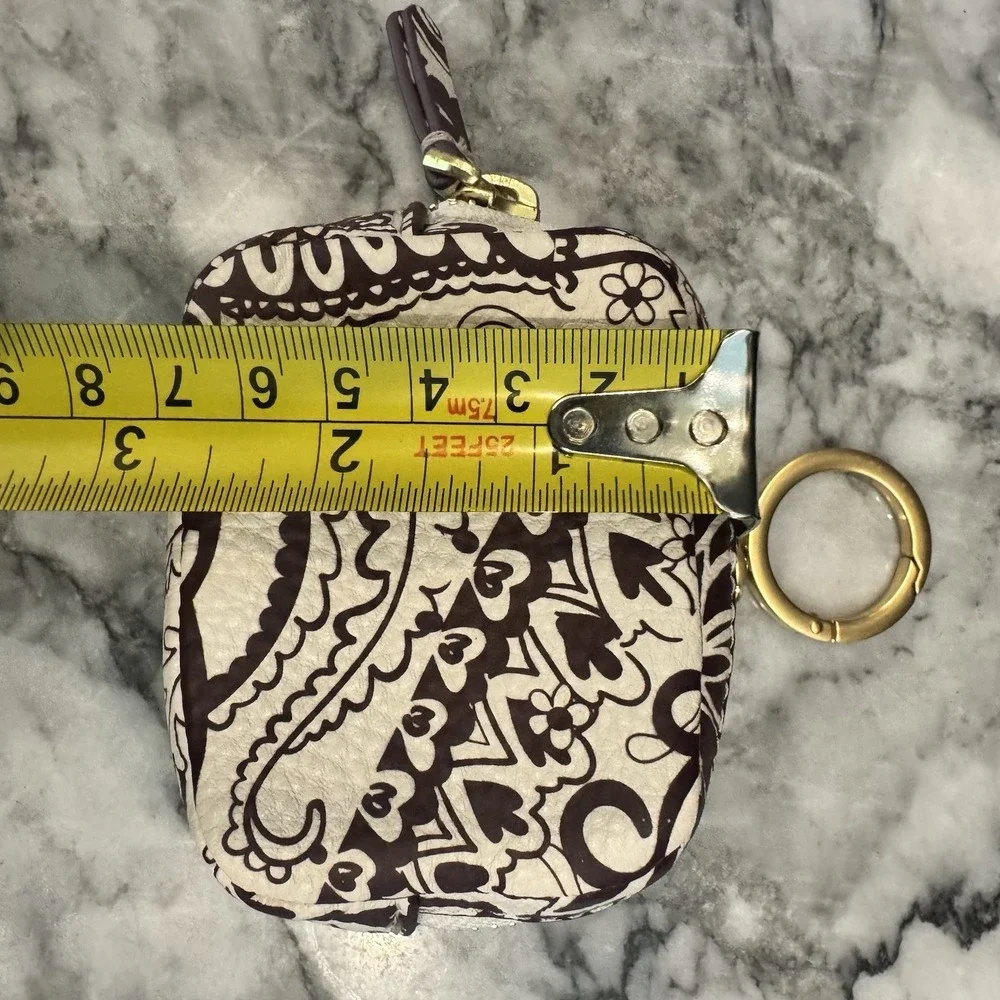 Vera Bradley Leather Zip Earbud Case Eclectic Paisley Cottage Cream Keychain - Picture 13 of 14